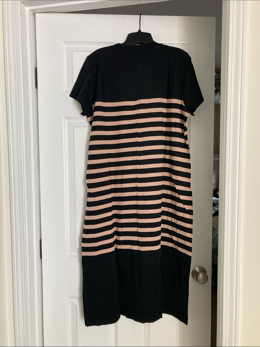 JCrew midi t-shirt dress in stripe - Picture 4 of 5